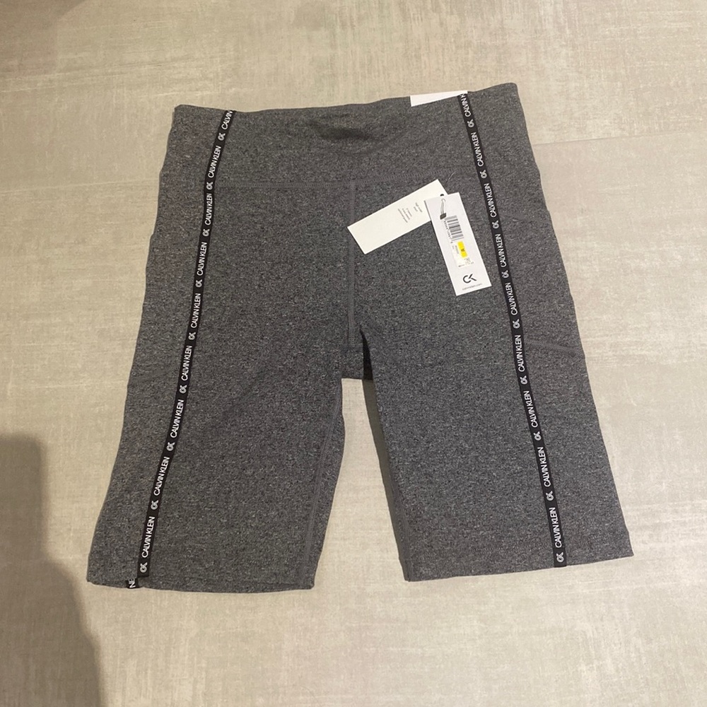 NWT Calvin Klein High Waist Short - Performance